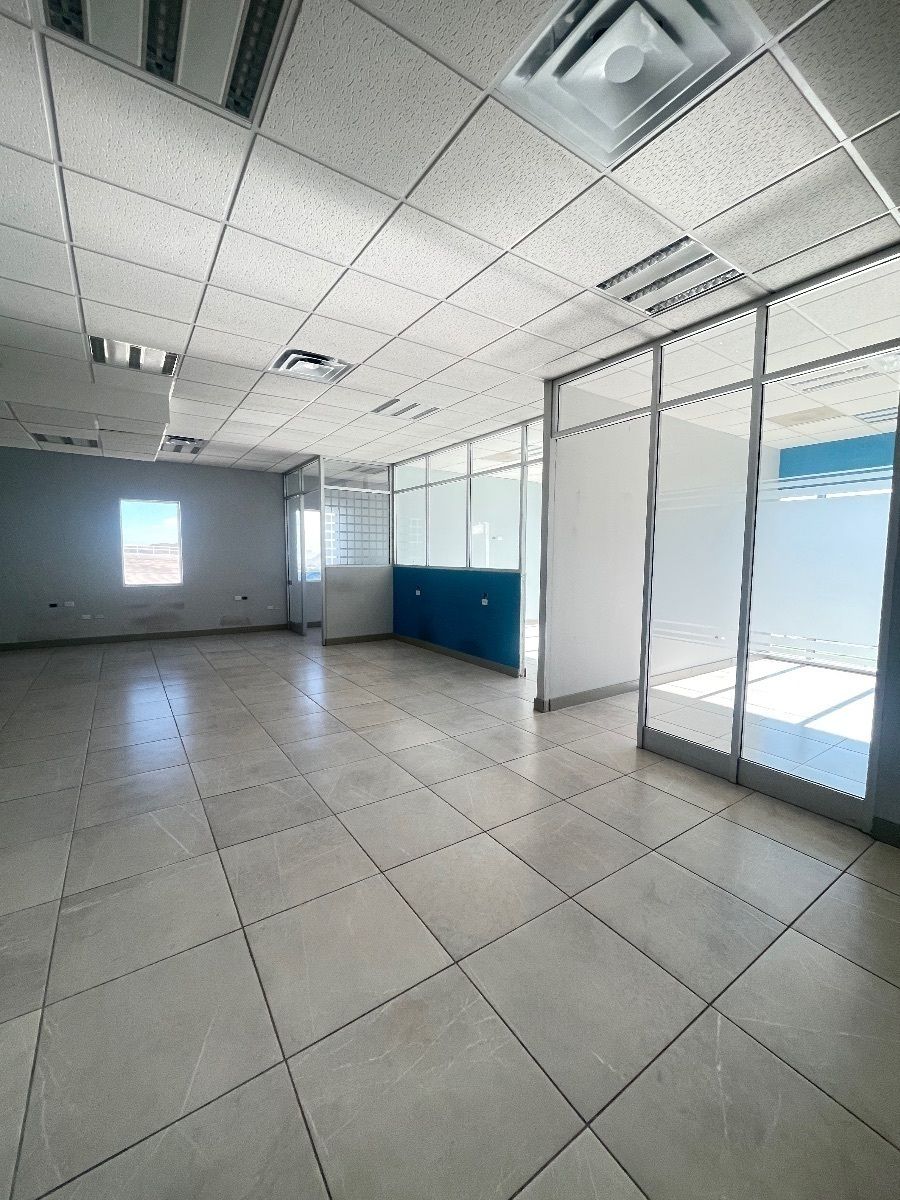 Oficina en Haciendas del Valle I, Chihuahua, foto 18 de 22