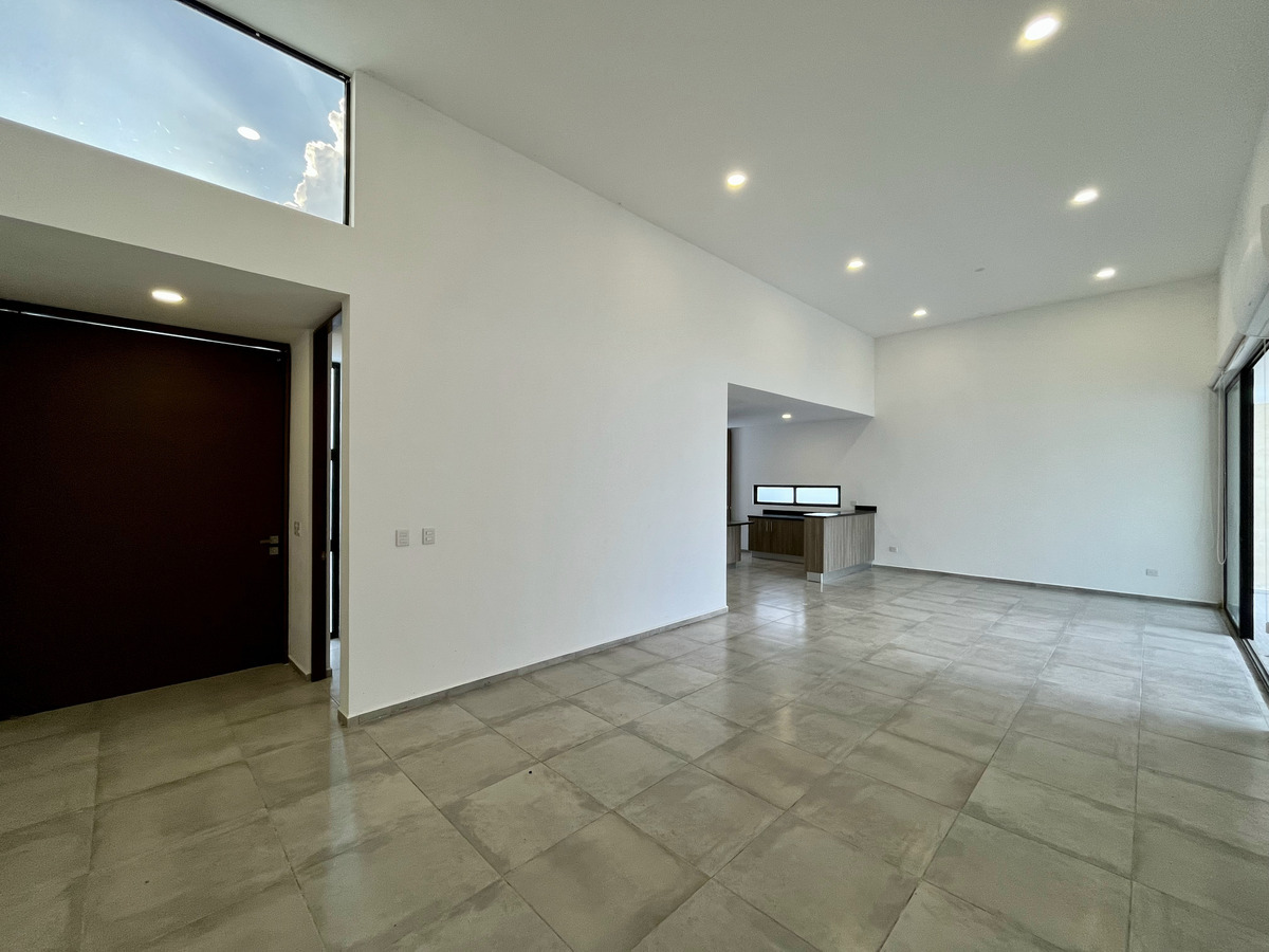 8 de 35: Sala / Comedor