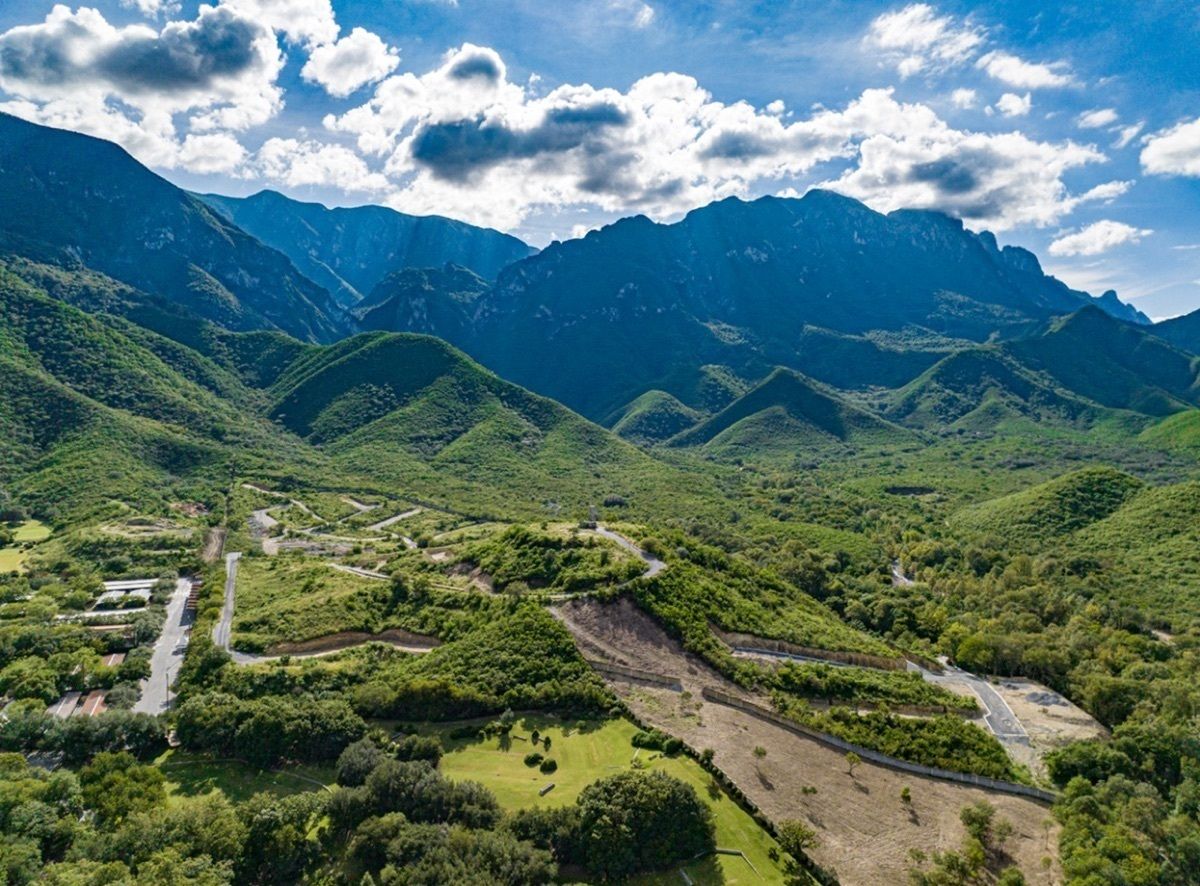 Terreno en venta privada Monterrey Carretera Nacional Camino al Diente