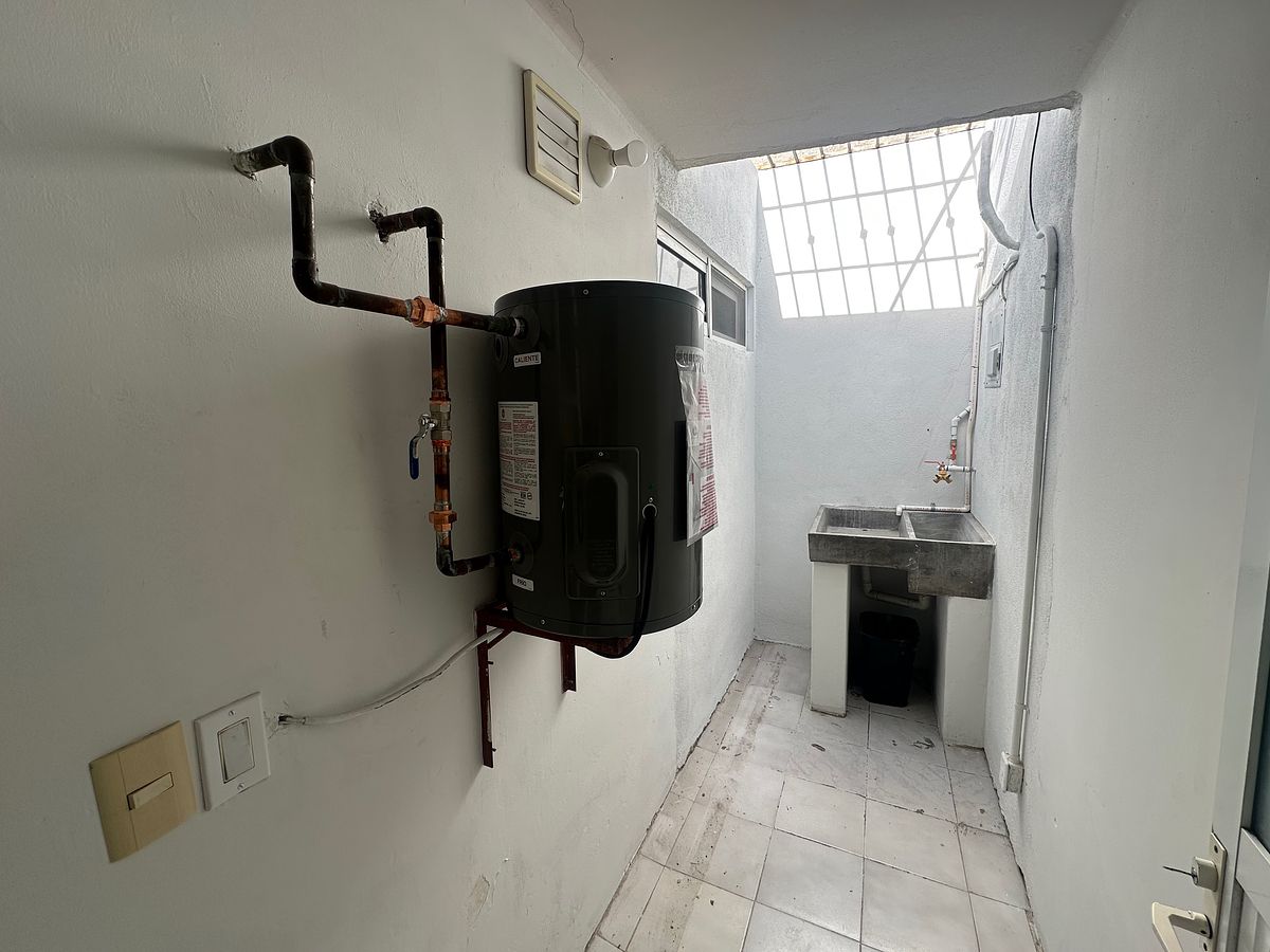 17 de 25: Cuarto de servicio