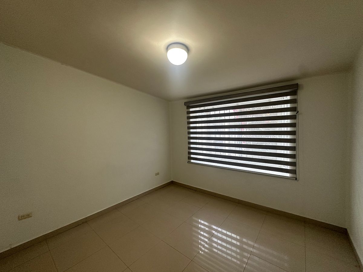 19 de 25: Habitación 2