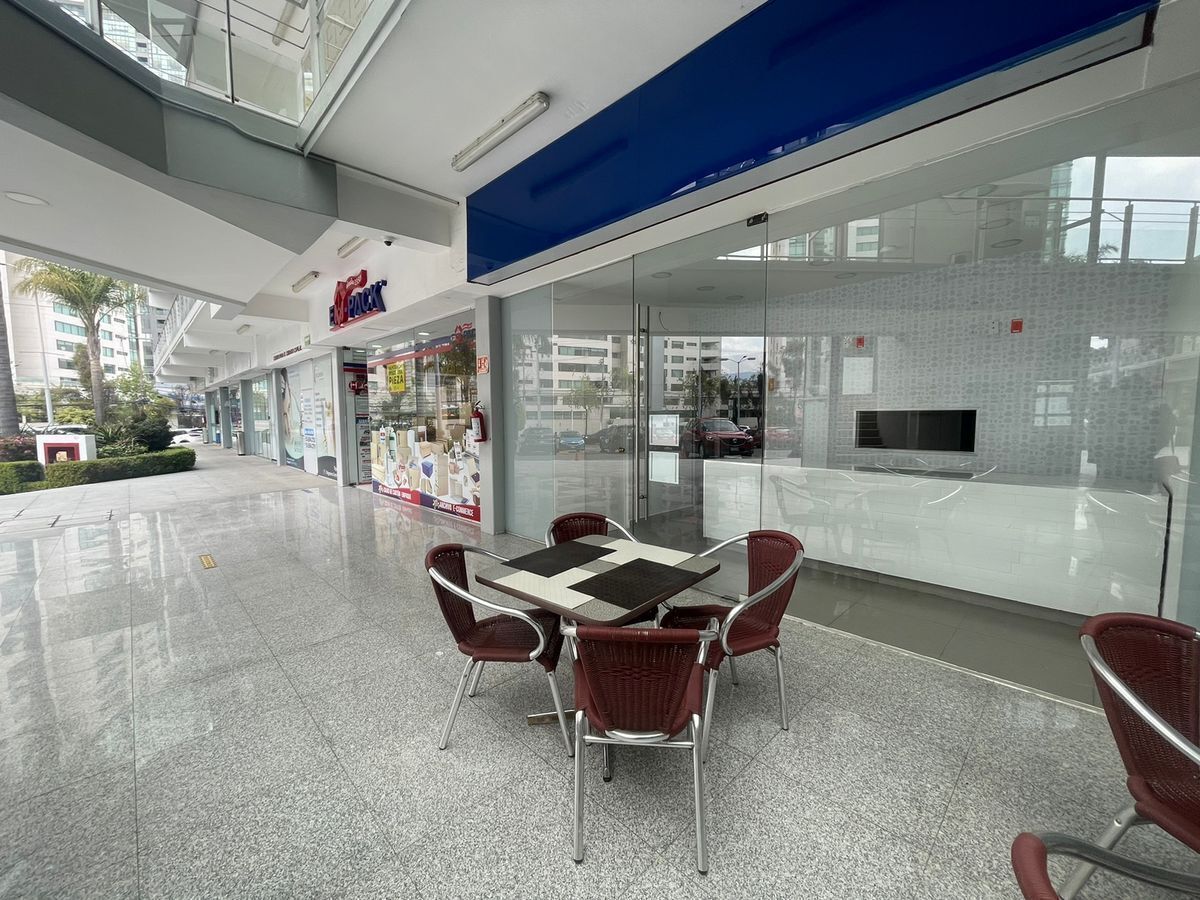 Shopping Mall Space in Jesús del Monte, Huixquilucan, photo 2 of 13