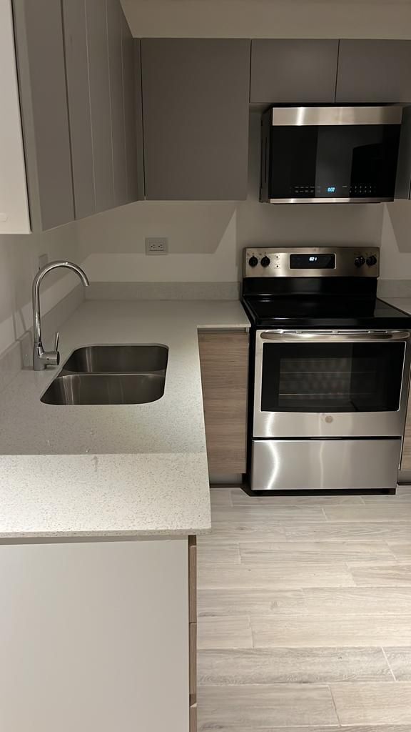 5 de 16: Amplia Cocina