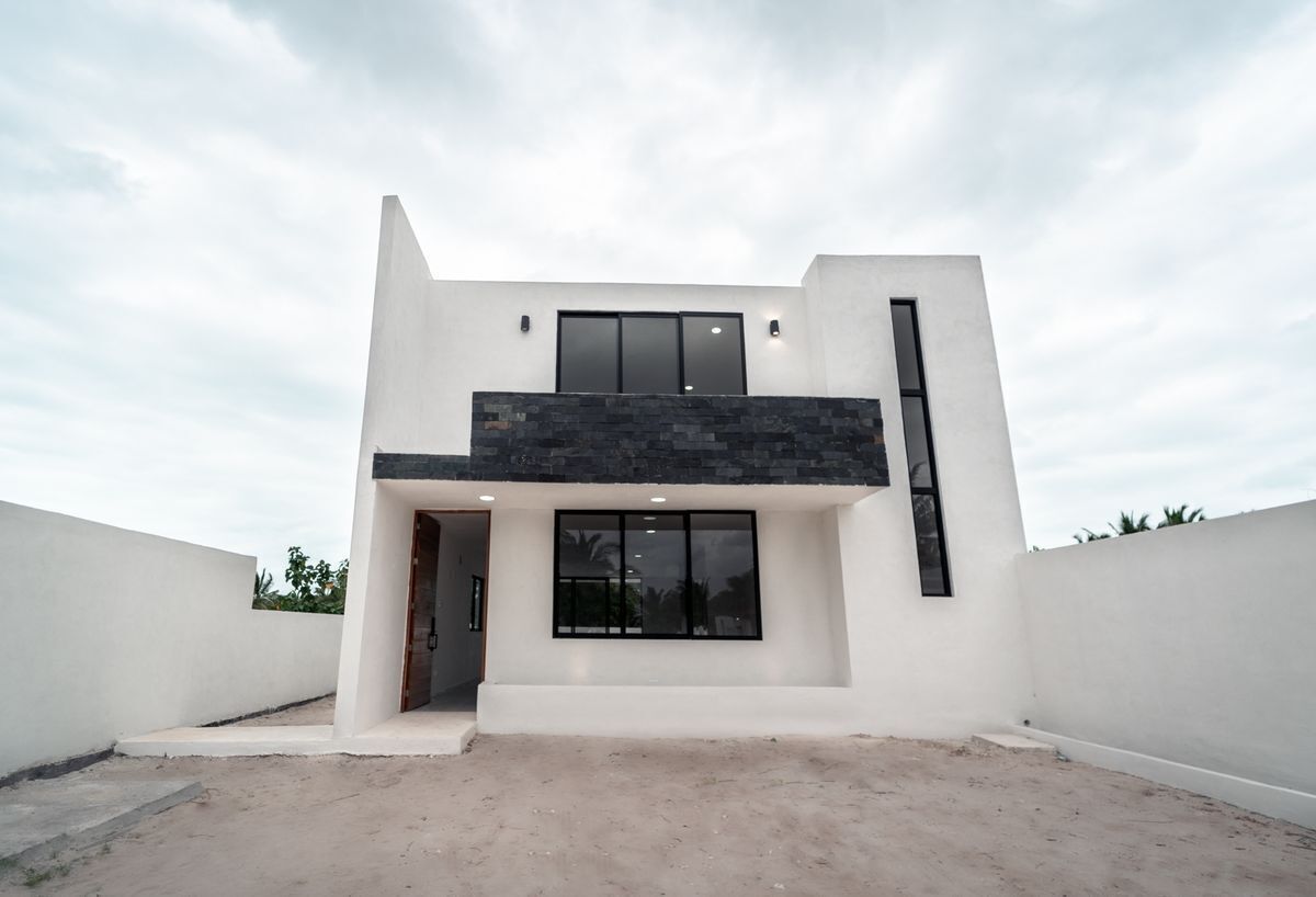¡¡ VENTA!! HERMOSA CASA EN CHELEM PUERTO, A 3  MINUTOS DE LA PLAYA, foto 1 de 12