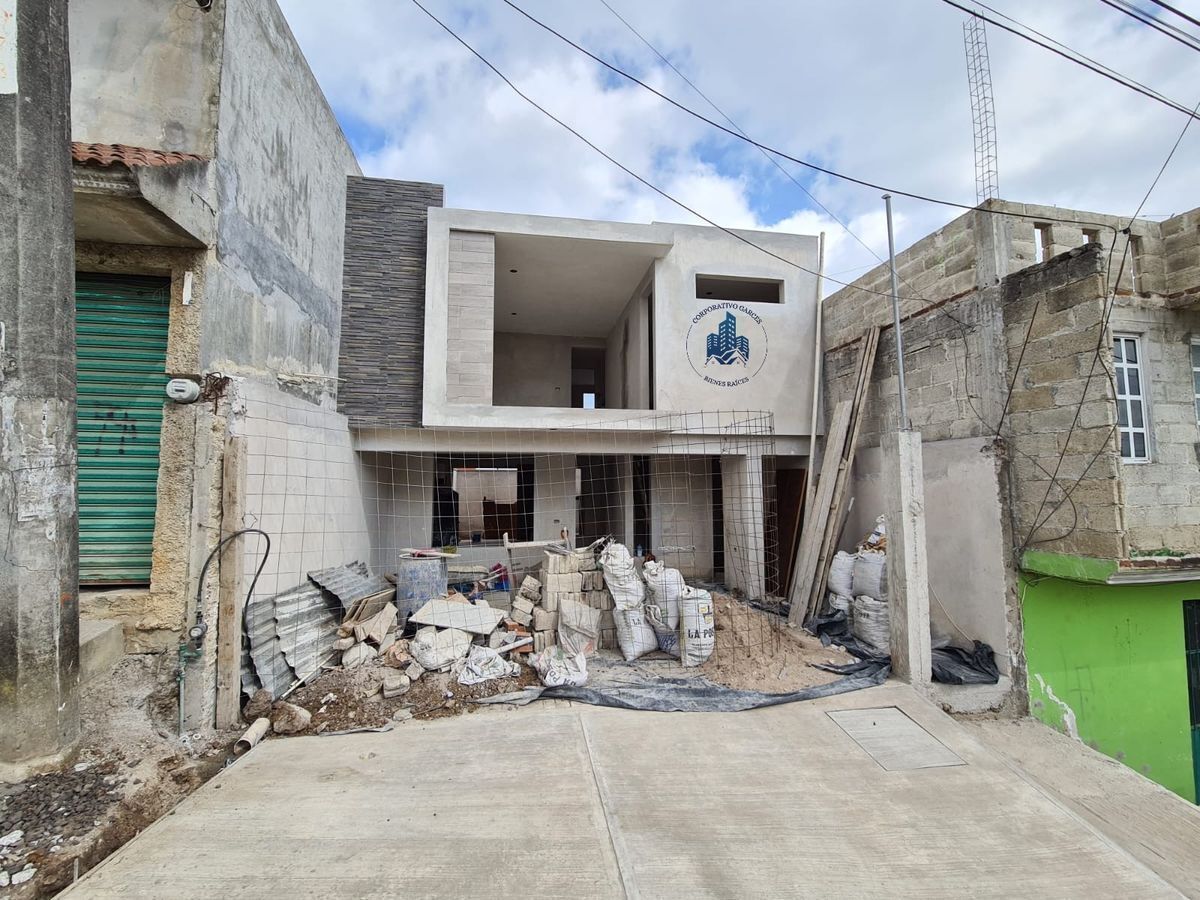 2 de 11: Fachada. 