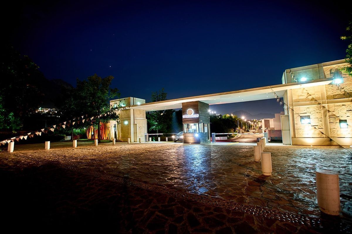 15 de 23: Entrada principal 