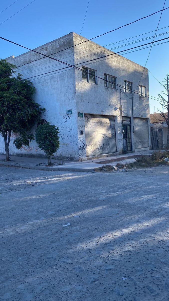 4 de 25