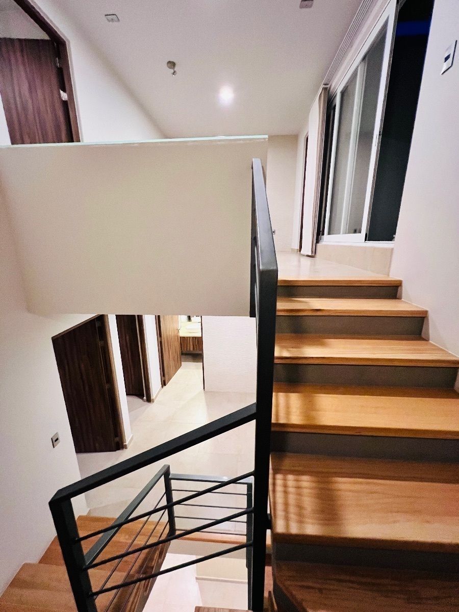 22 de 33: Subida a 3er piso 