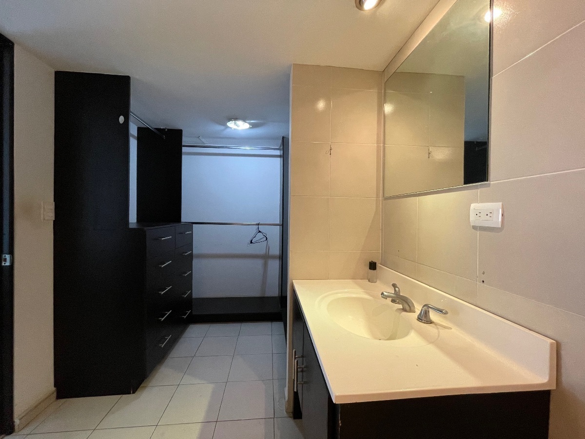 AYRES Renta EasyBroker