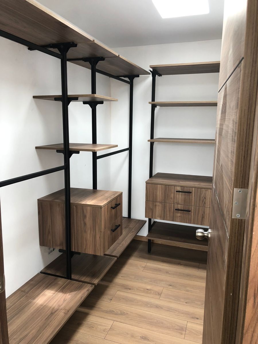 11 de 12: vestido, con muebles. Walking closet