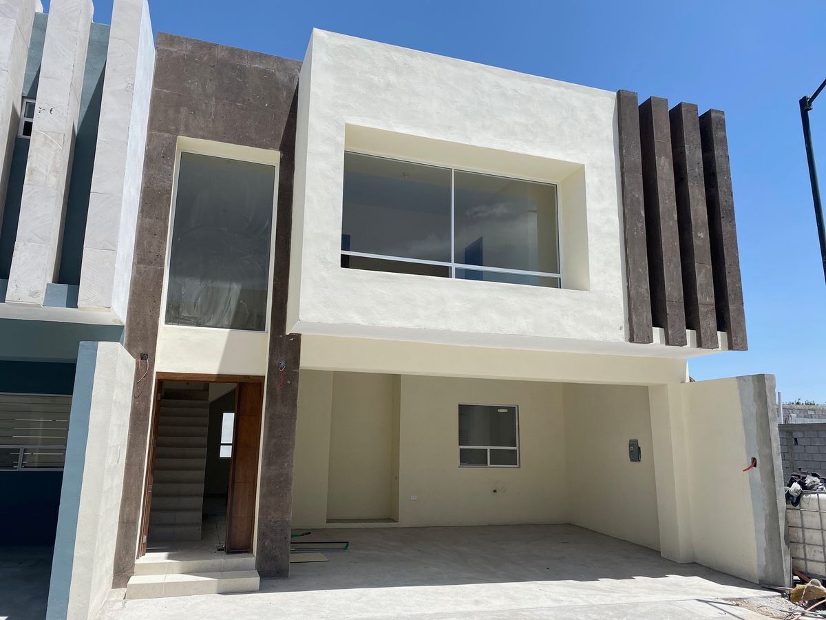 Casa en venta en Colonia Praderas, Saltillo Coahuila.