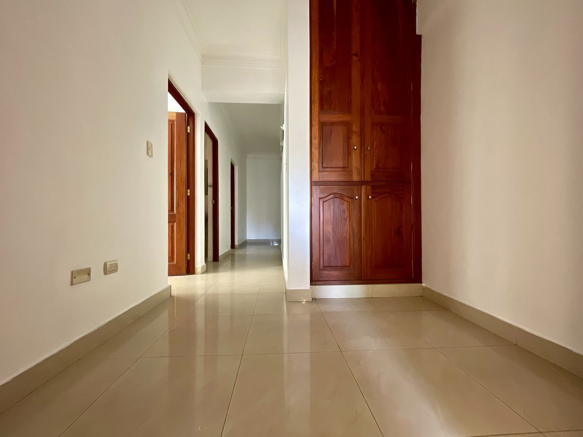 9 de 17: Espacio para habilitar área de trabajo desde casa