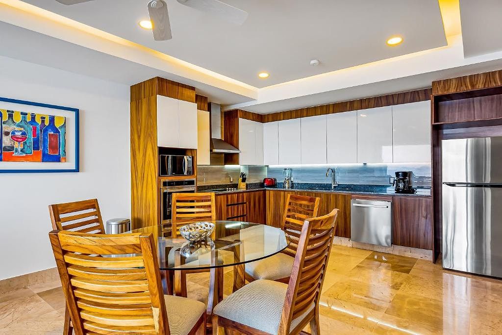 11 de 25: Cocina Equipada