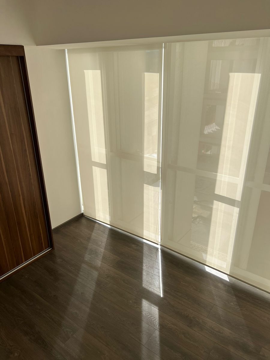 7 de 21: RECÁMARA PRINCIPAL CON VESTIDOR Y BAÑO 