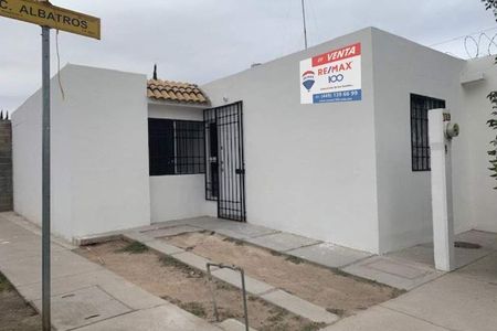 Casa en Venta 1 planta en Ruiseñores, Jesús Ma. Ags. | EasyBroker