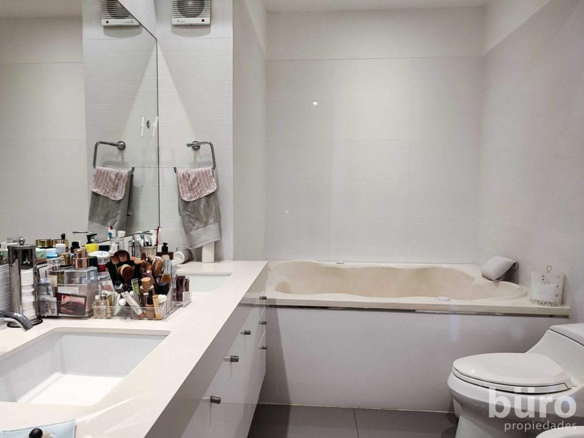 29 de 38: Baño principal