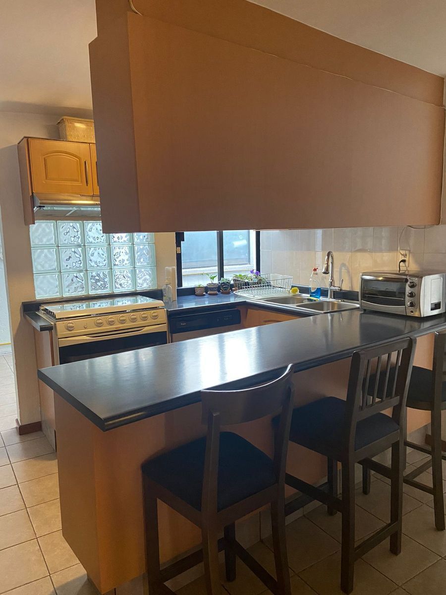 9 de 29: Cocina integral con espacio para lavavajillas