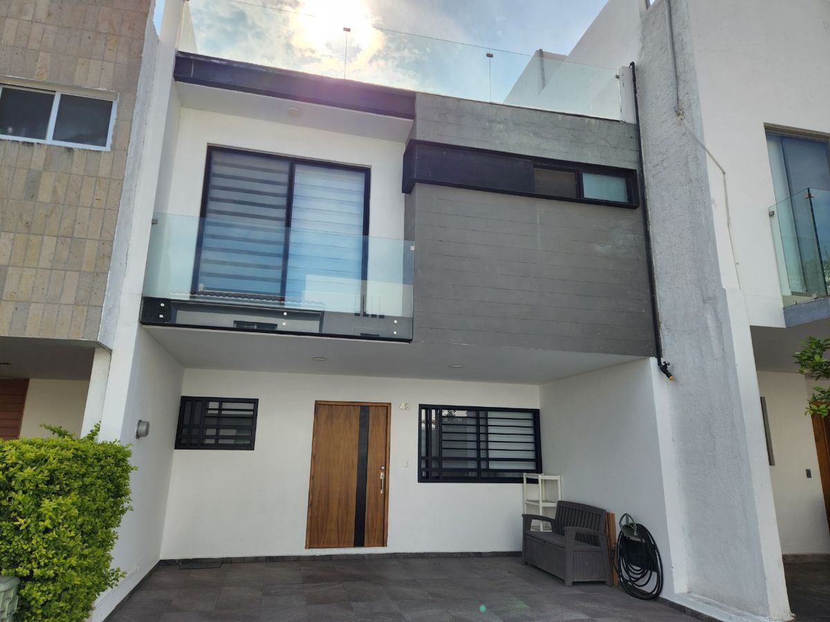 Casa en Venta en Real de Valdepeñas, Coto Asturias, Zapopan Jal, foto 1 de 31