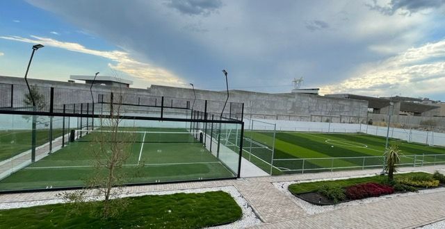 12 de 18: CANCHAS DE PADEL 
AMENIDADES