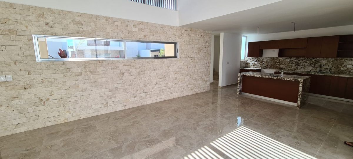 13 de 20: Estancia con piso de Mármol 