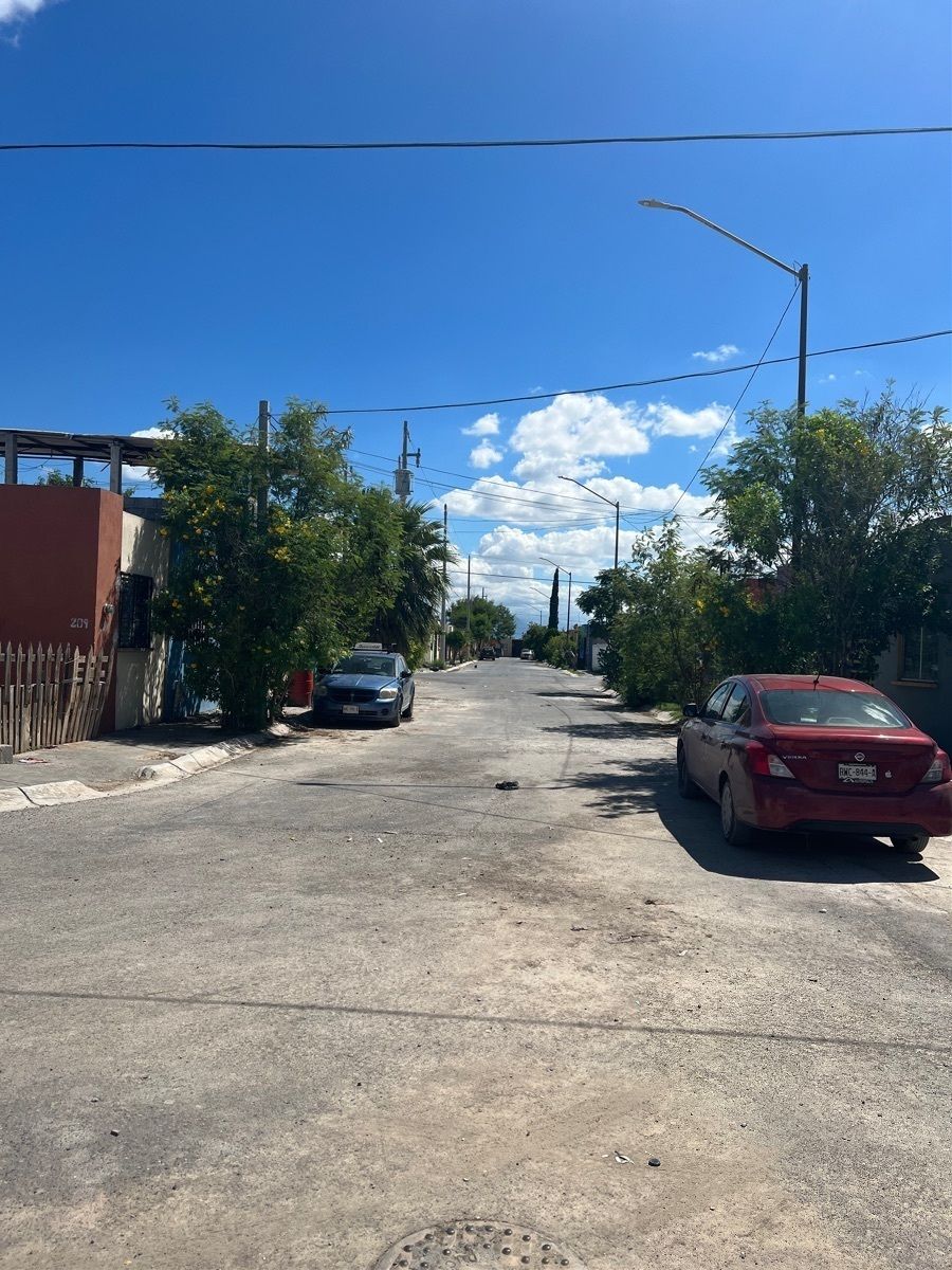 CASA EN VENTA EN LOS PILARES EN SALINAS VICTORIA 490 mil. EasyBroker