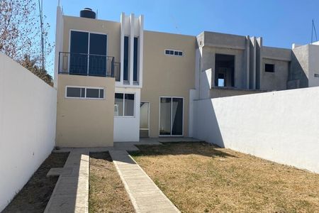 CASA SOLA EN VENTA 4 RECAMARAS 236 MTS DE TERRENO