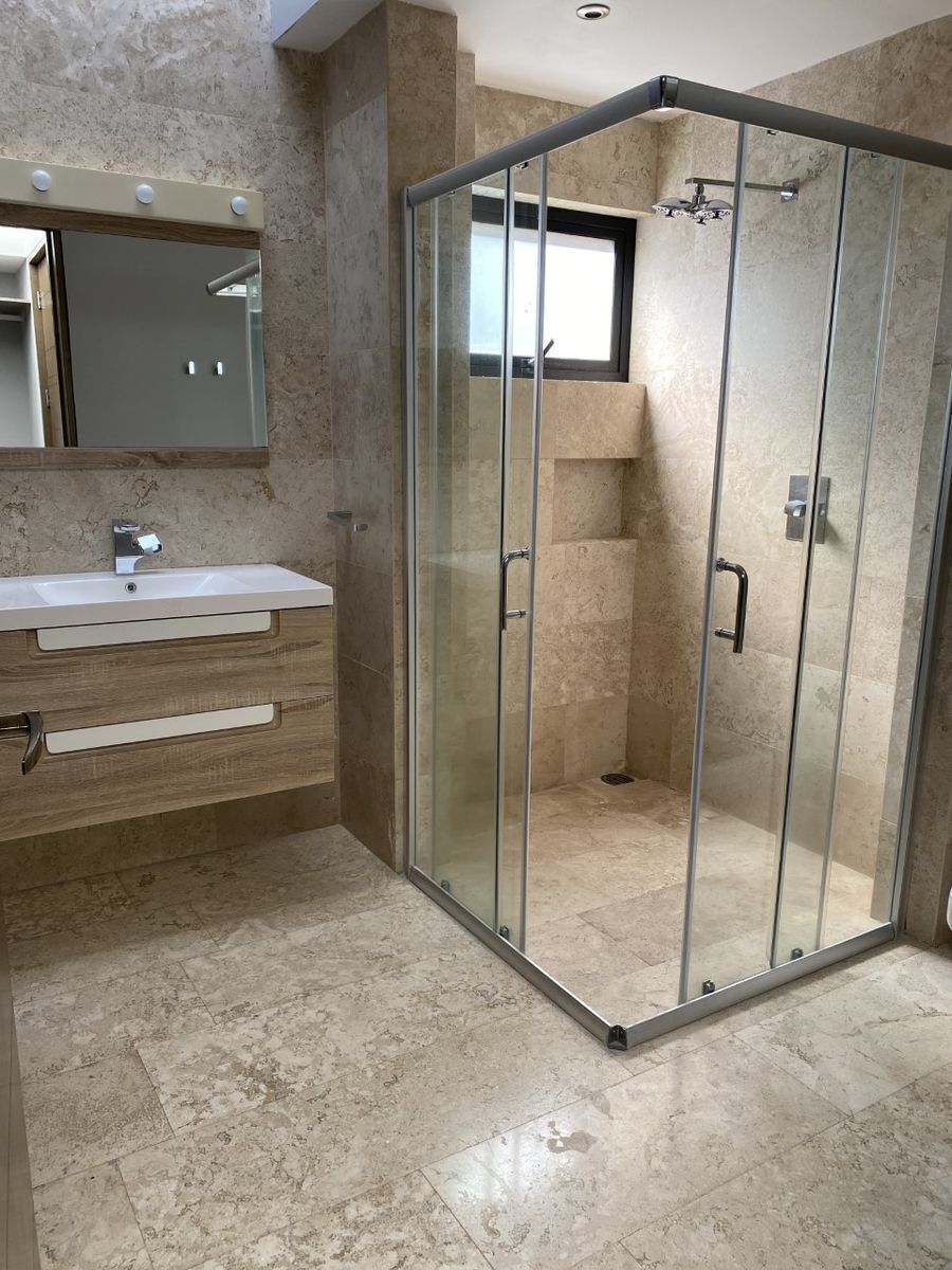 21 de 26: Baño de recamara auxiliar