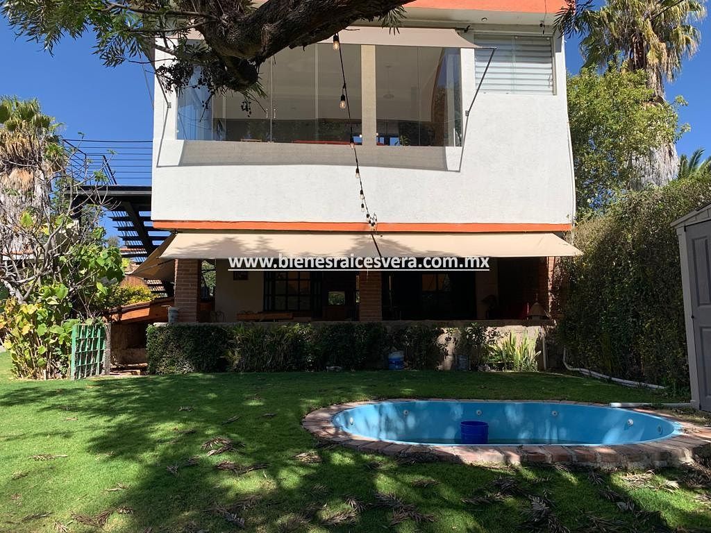 CASA EN VENTA EN TEQUISQUIAPAN EN CLUB DE GOLF TANI, foto 1 de 50