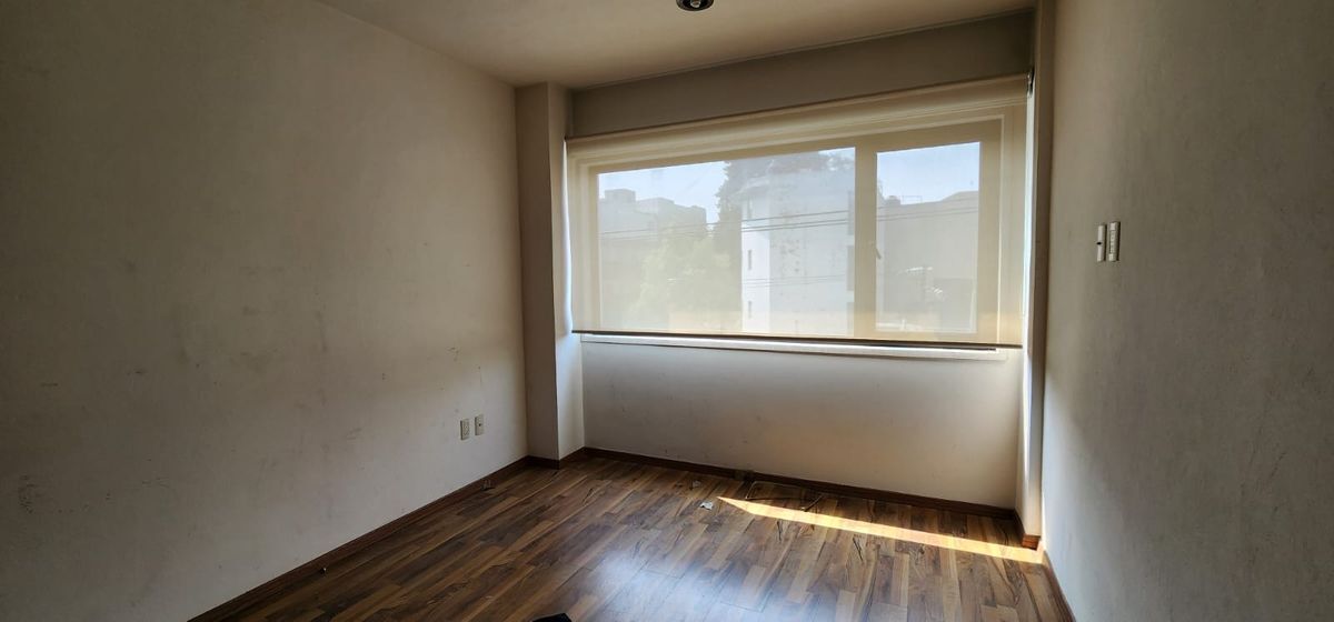 14 of 30: Recámara secundaria.