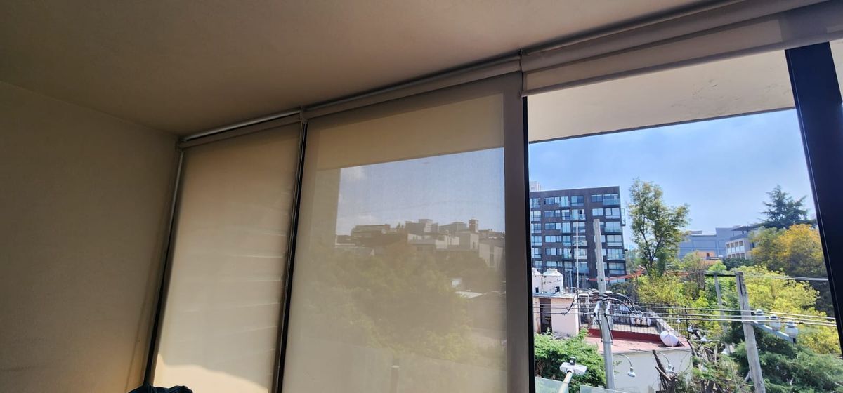 24 of 30: Ventanales de sala comedor.