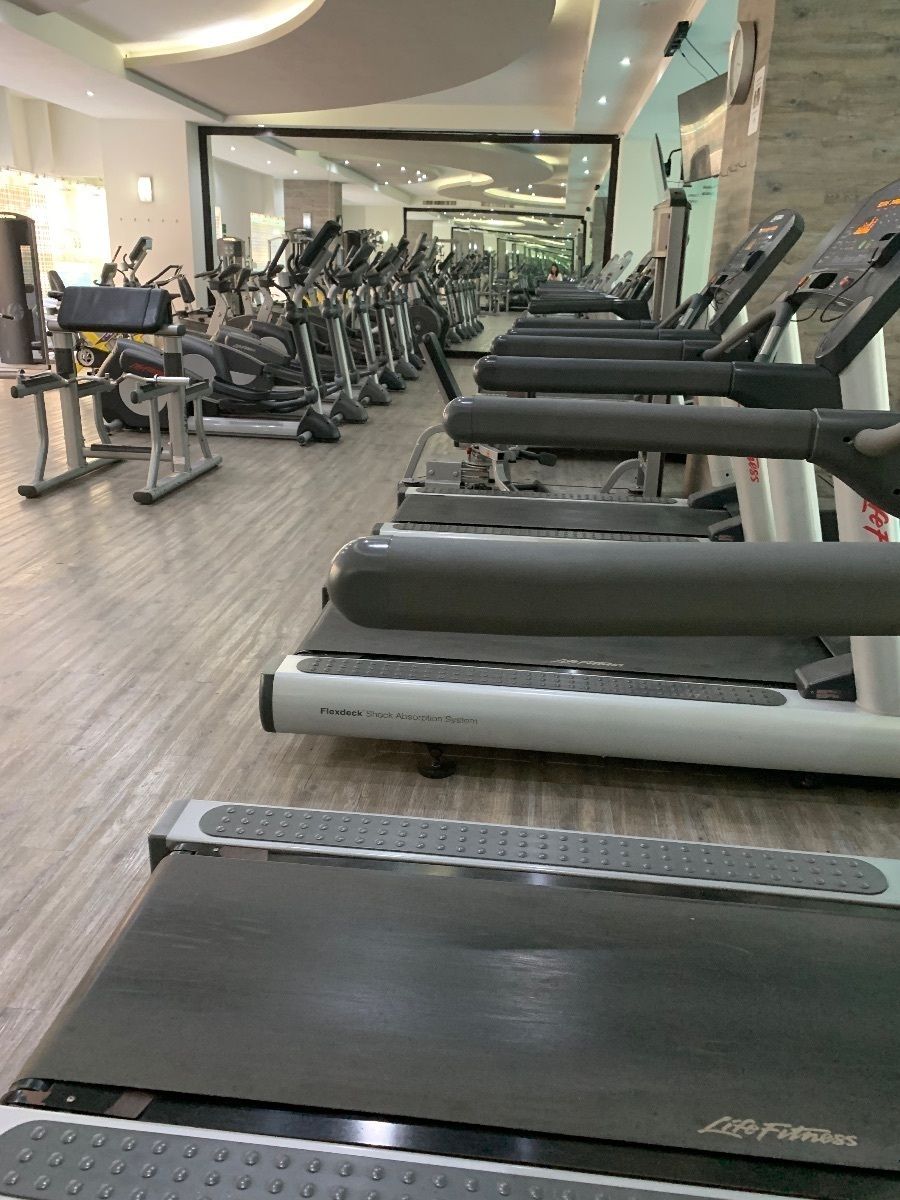 3 de 10: Gimnasio 