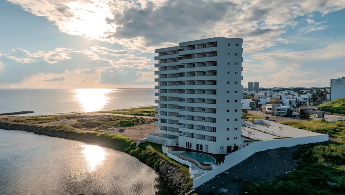 Departamento en venta en Torre Cabo Marino, Playas del Conchal. ALVARADO, VER.