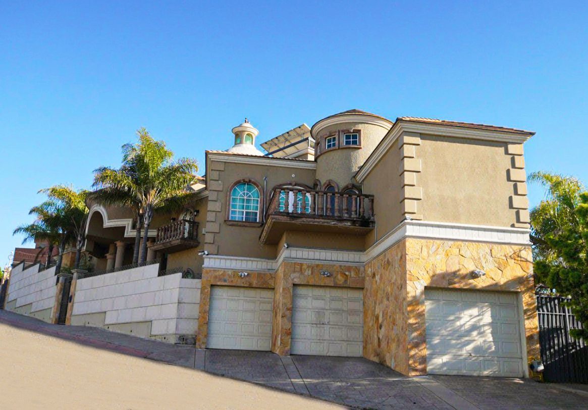 Residencia en venta en Hacienda Agua Caliente
