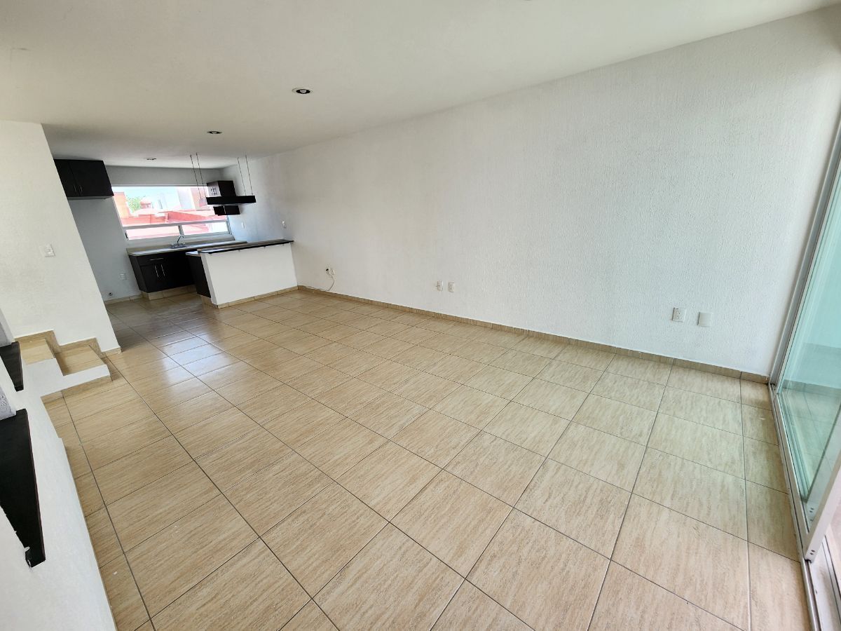 2 de 17: SALA COMEDOR