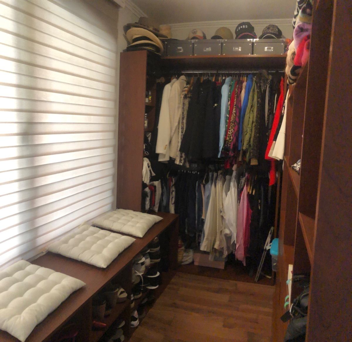 15 de 16: Escritorio (transformado en walk in closet)