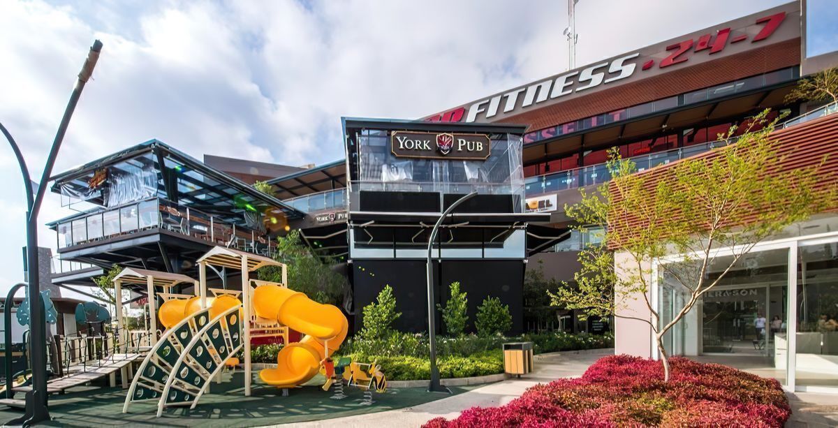 11 of 12: Local en renta Plaza DLucca Valle Real Zapopan