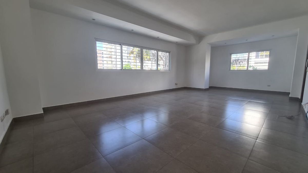 Apartamento en alquiler en Evaristo Morales US$1,200, foto 1 de 14