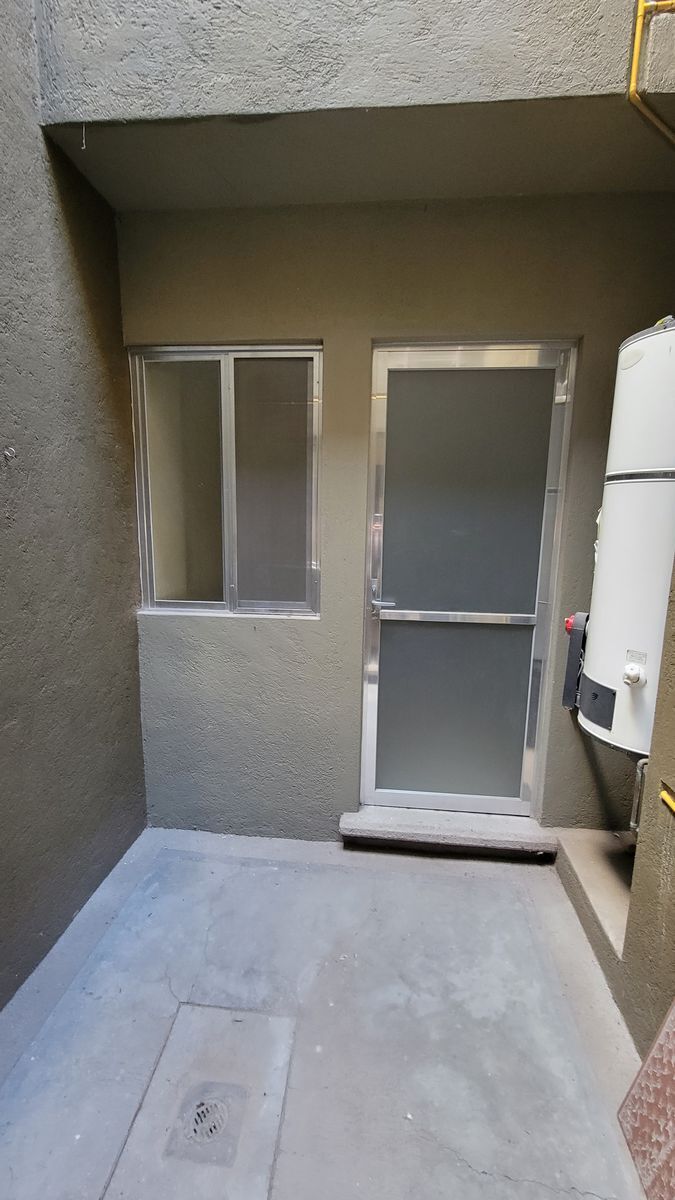 24 de 25: Cuarto de servicio 