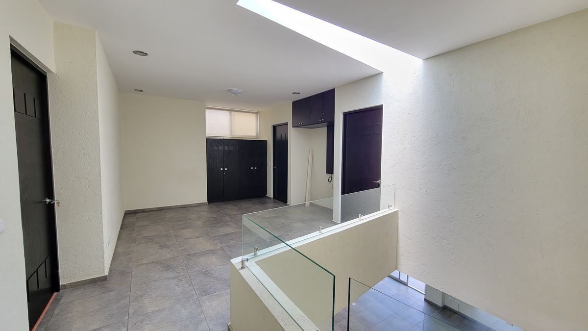 12 de 25: Sala de televisión