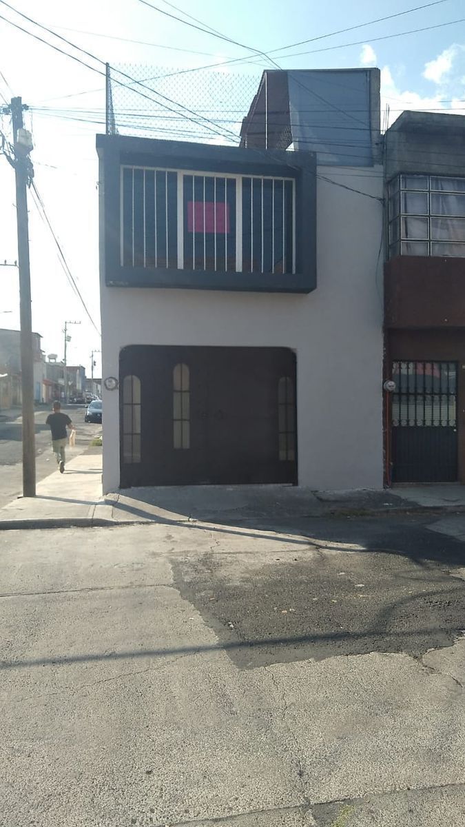 HERMOSA CASA EN VENTA EN JARDINES DE GUADALUPE