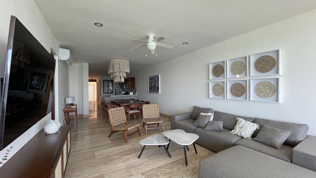 3 de 11: Sala, Comedor, Cocina