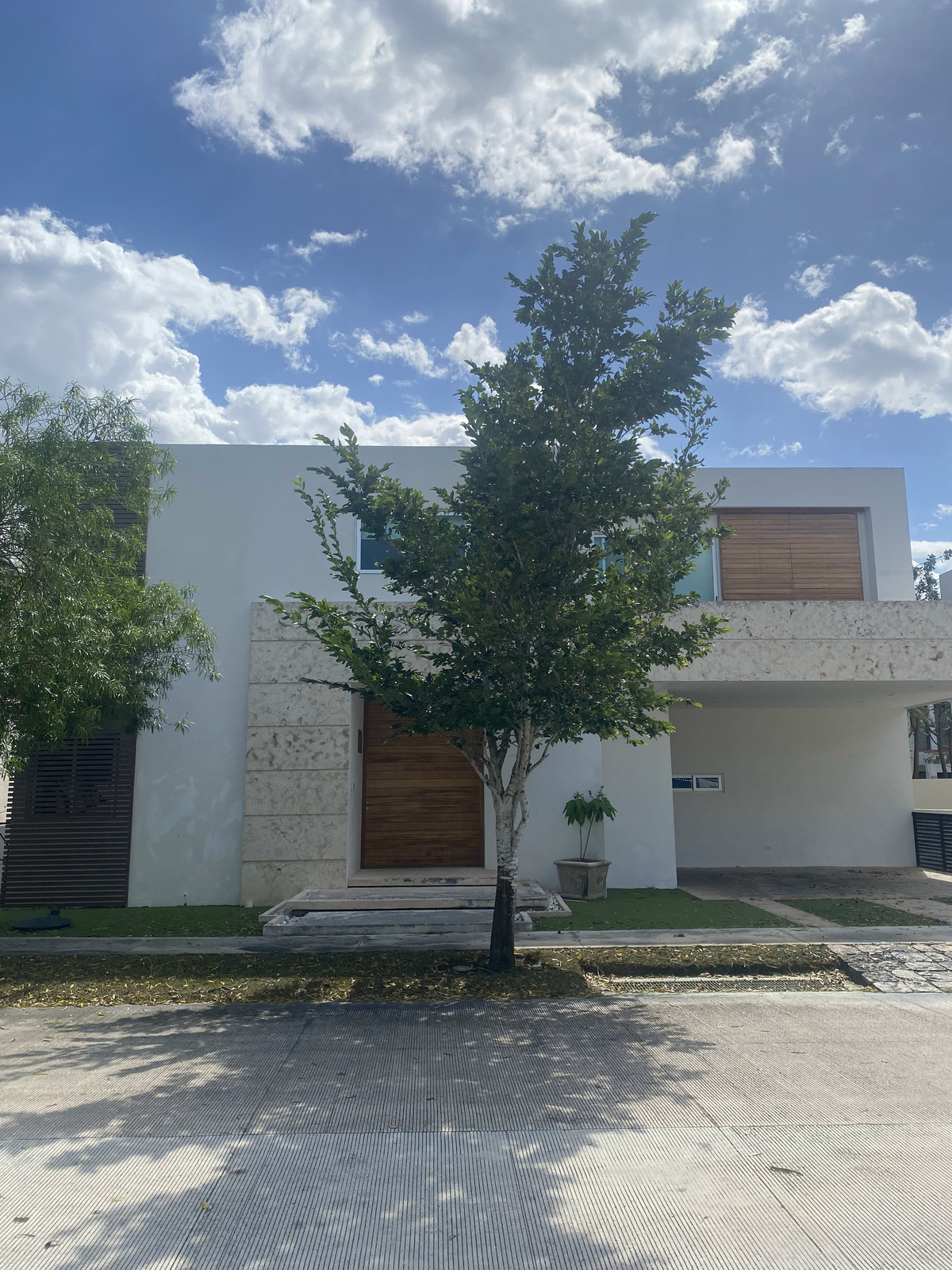 Casa en Renta en el Yucatán Country Club, Kutz, Mérida.