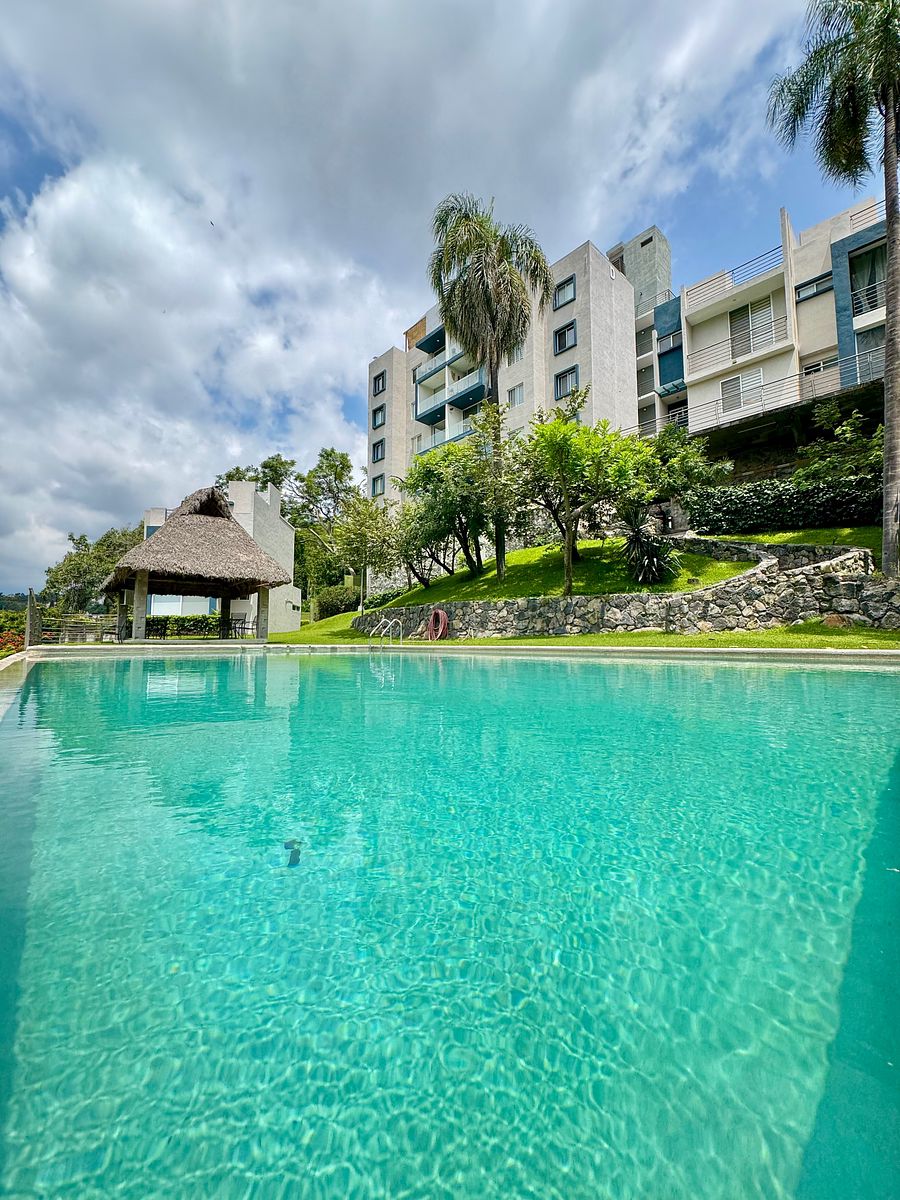 2 bedroom apartment + Private Roof Top, photo 1 of 16