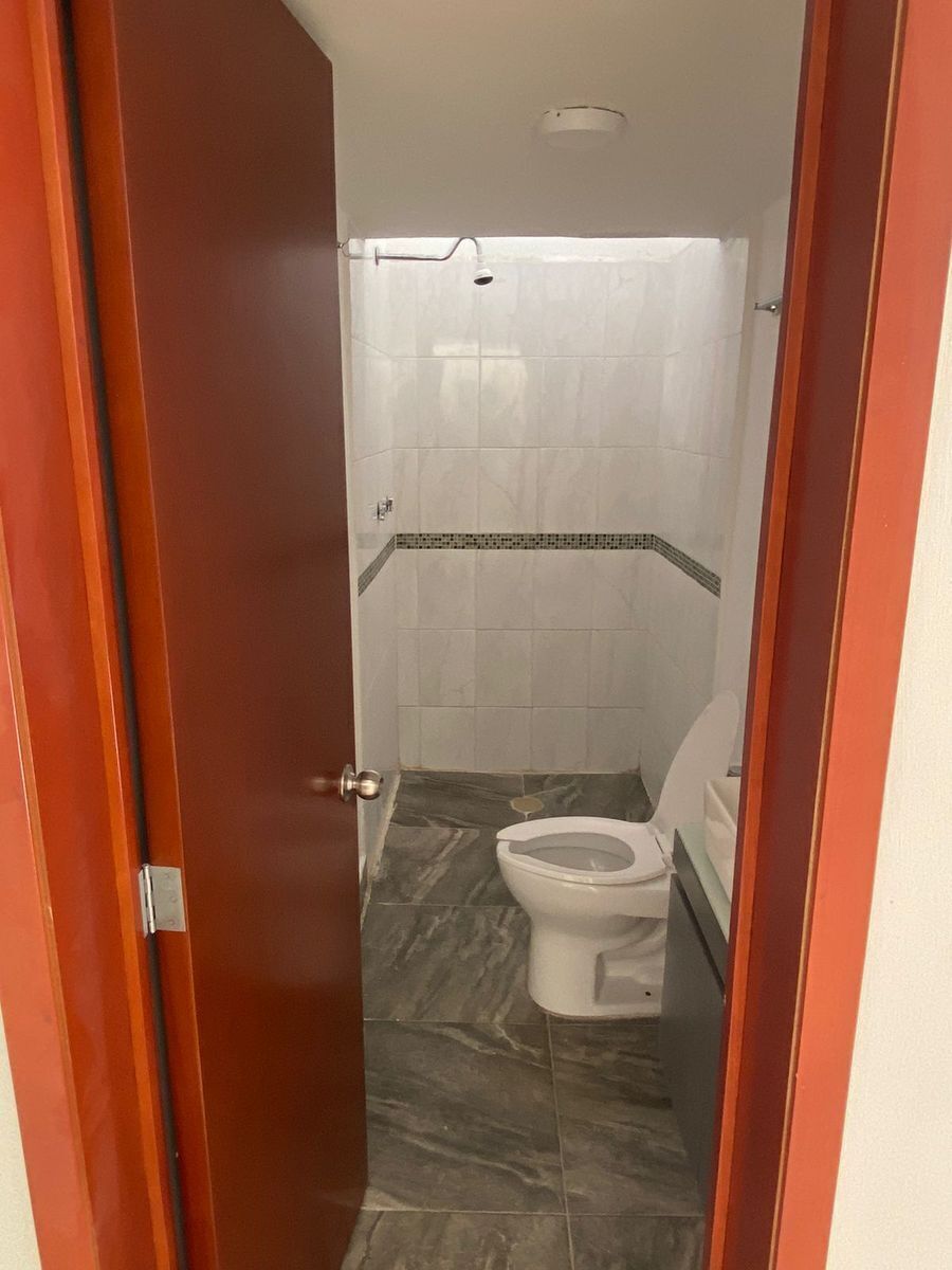 6 de 11: Baño completo