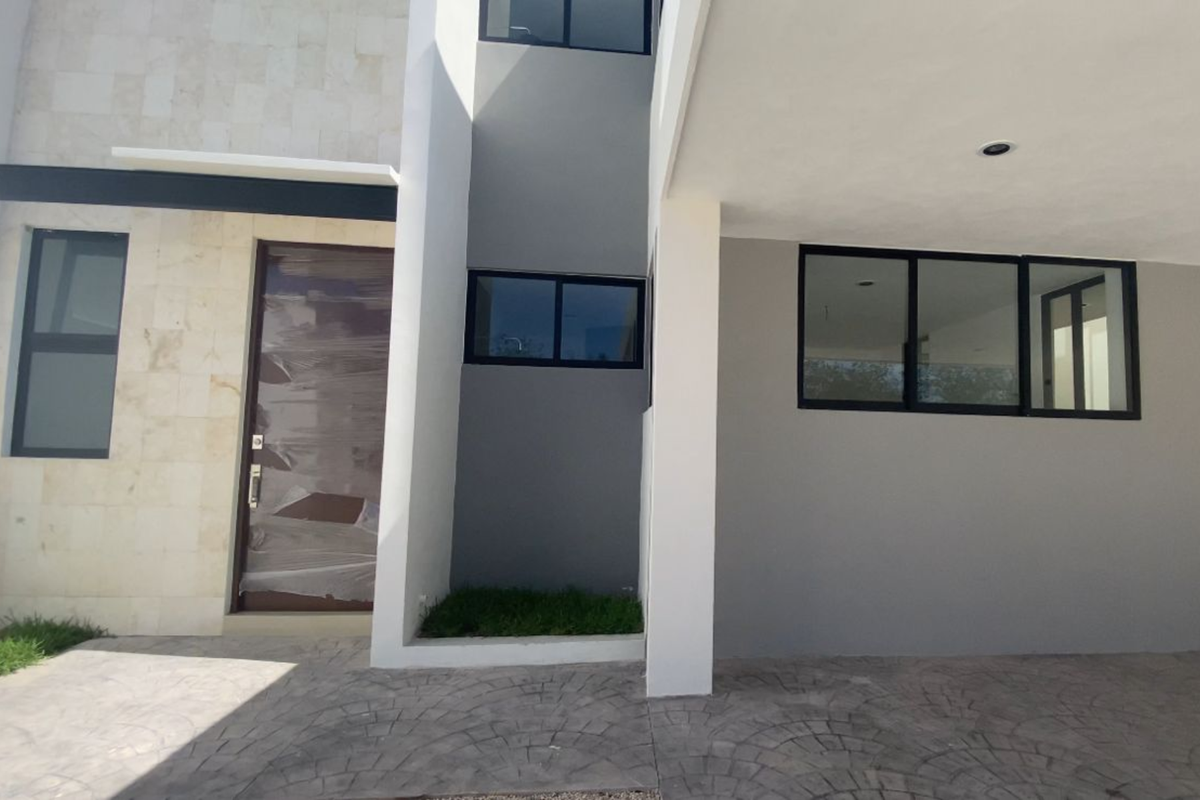 2 de 28: Fachada