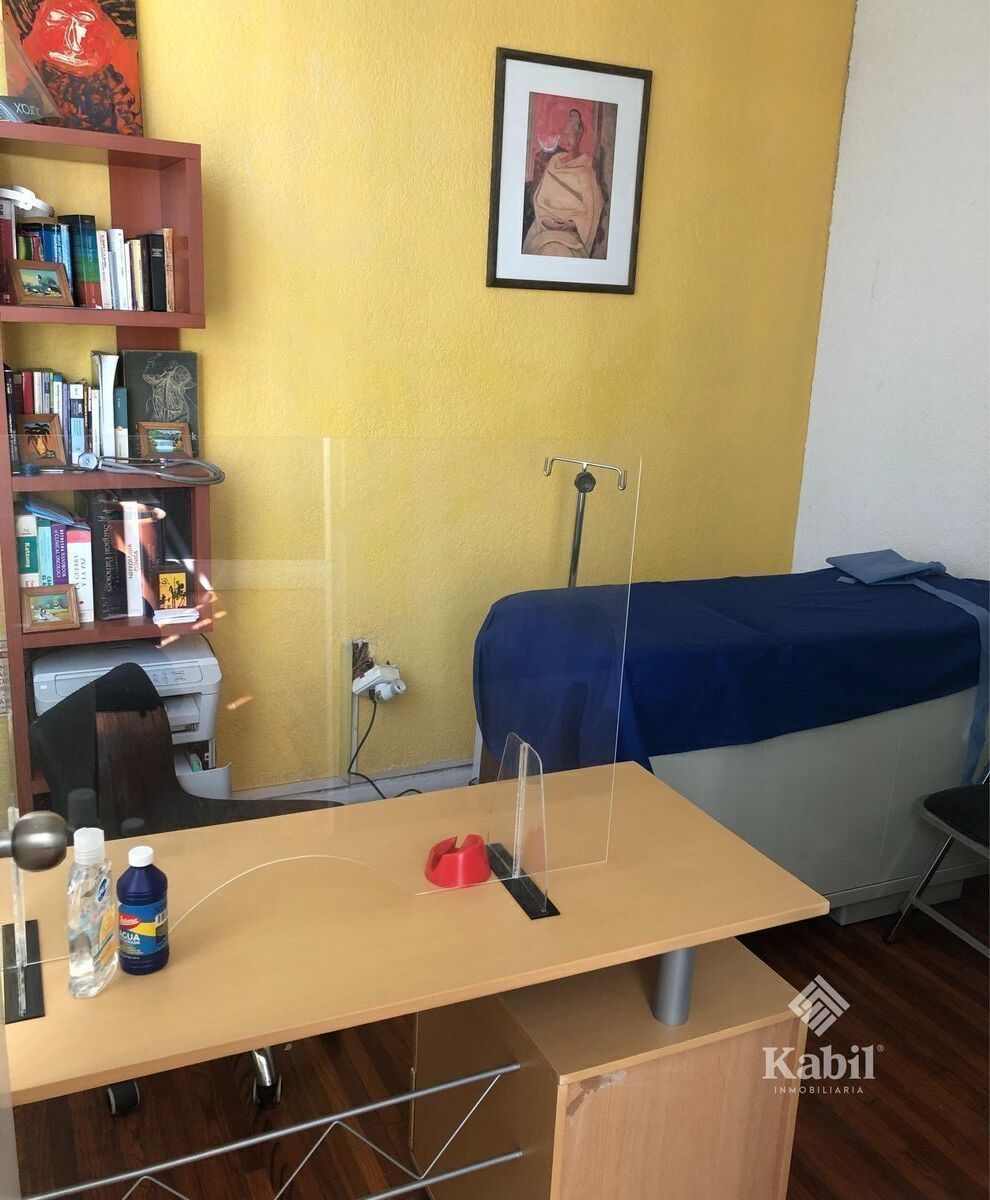 3 de 12: Consultorio