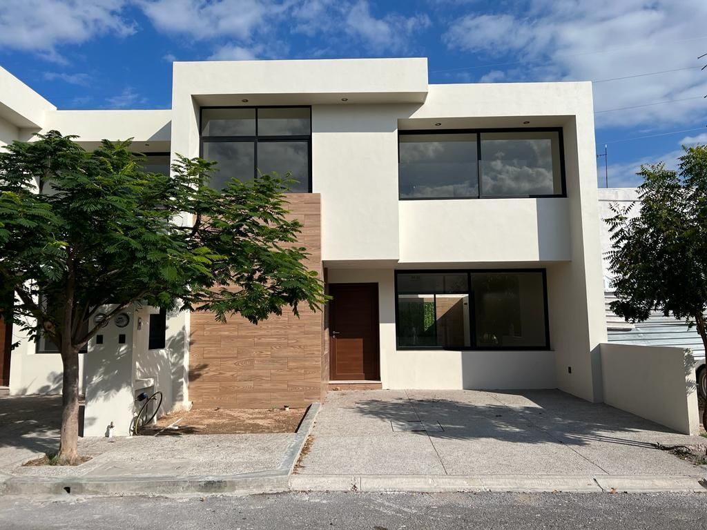 CASA EN VENTA EN LA ZONA DE TEJEDA, EN CORREGIDORA QUERÉTARO.