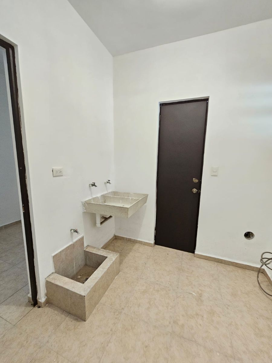 31 de 39: CUARTO LAVANDERIA