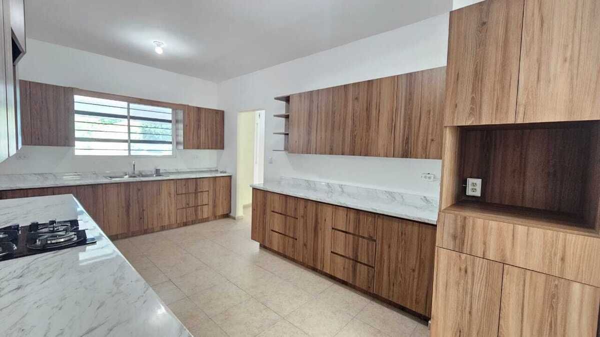 9 de 39: COCINA INTEGRAL NUEVA CON DESPENSERO