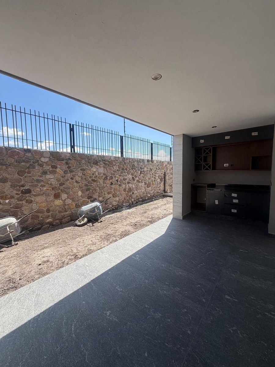 Casa em condomínio fechado em Lomas del Campanario Norte, Querétaro, foto 9 de 29